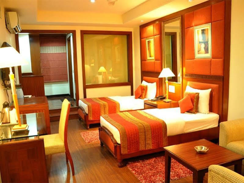 Hotel Jewel Palace Yeni Delhi Dış mekan fotoğraf